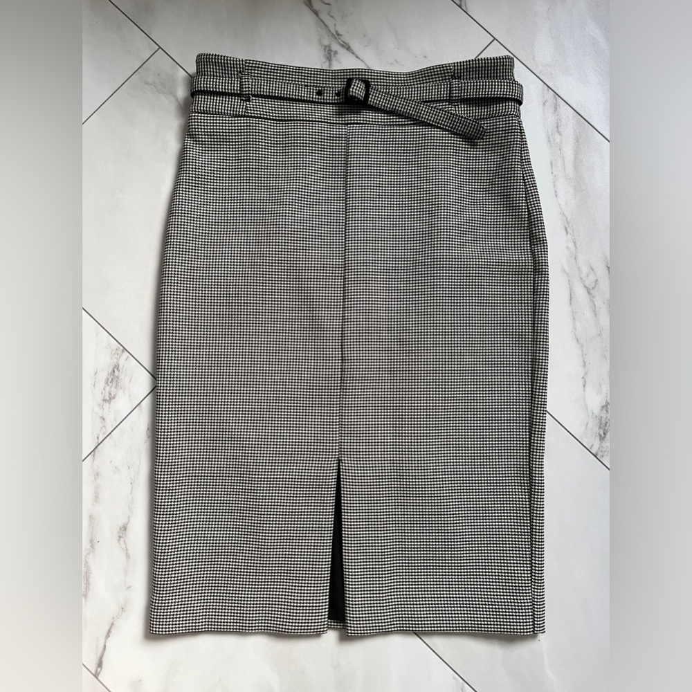 Ann Taylor Houndstooth Belted Pencil Skirt with Front Slit - Size 6